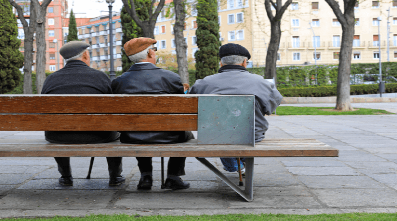 El BDE alerta de los riesgos del envejecimiento en las pensiones